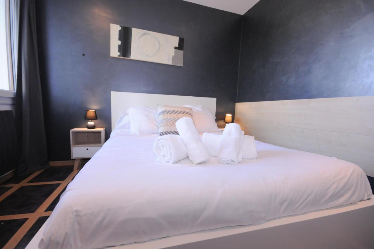 Le Grand Large - Apartment Parking & Balcony By The Lake Modern Bright Annecy Eksteriør bilde